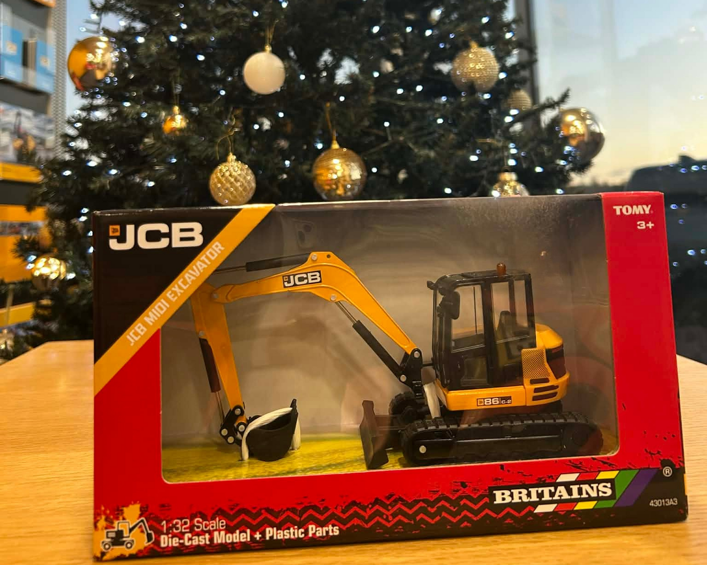 JCB 86C-2 Midi Excavator 1:32 Scale Model