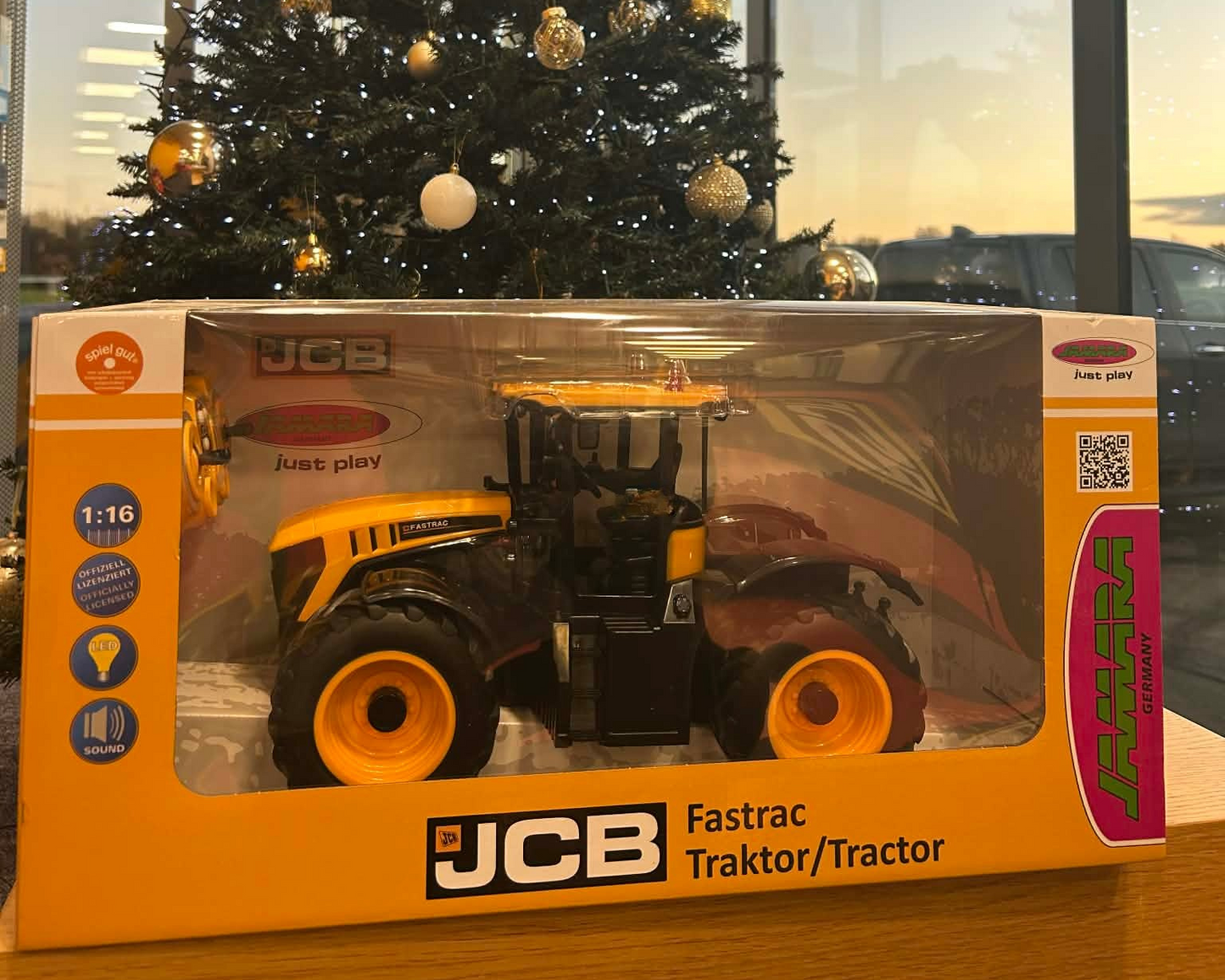 JCB Fastrac Tractor Remote Controlled Toy