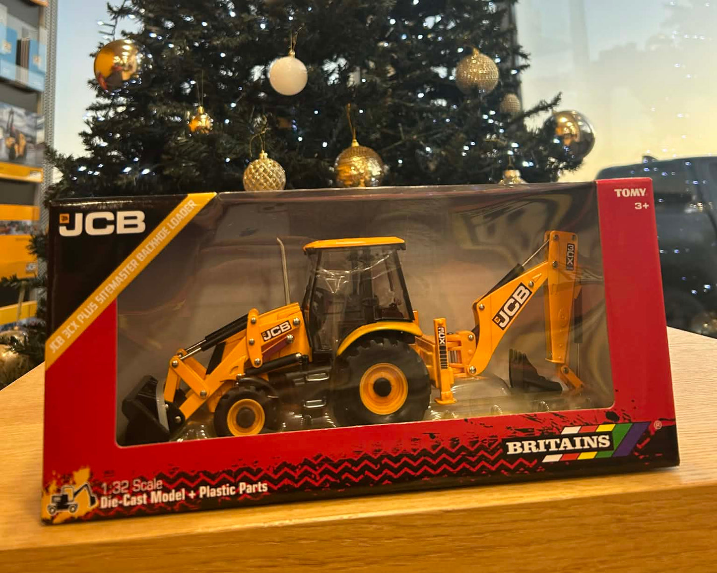 JCB 3CX Plus Sitemaster Backhoe Loader 1:32 Scale Model