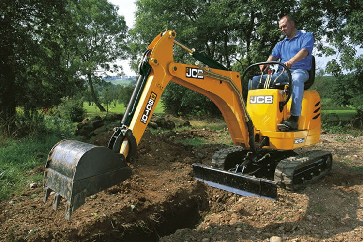 JCB Trackmaster - 8010 Long Pitch